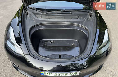 Седан Tesla Model 3 2019 в 