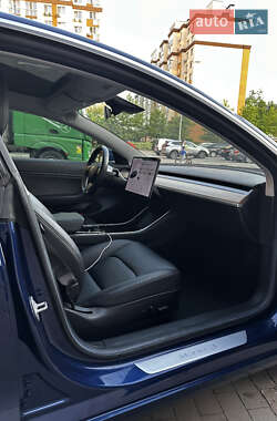 Седан Tesla Model 3 2018 в 