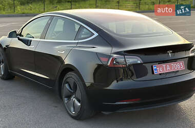 Седан Tesla Model 3 2018 в 
