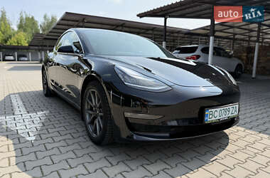 Седан Tesla Model 3 2019 в 