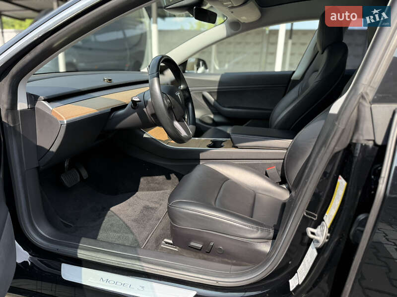Седан Tesla Model 3 2019 в Шептицькому фото 18 Седан Tesla Model 3 2019 в Шептицькому