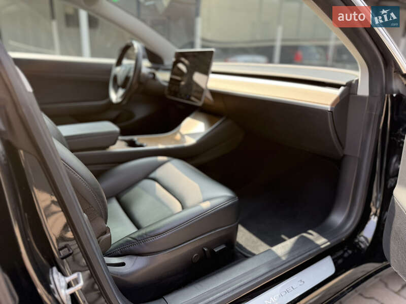 Седан Tesla Model 3 2019 в Шептицькому фото 22 Седан Tesla Model 3 2019 в Шептицькому