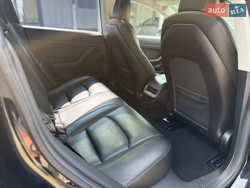 Седан Tesla Model 3 2019 в Шептицькому фото 27 Седан Tesla Model 3 2019 в Шептицькому