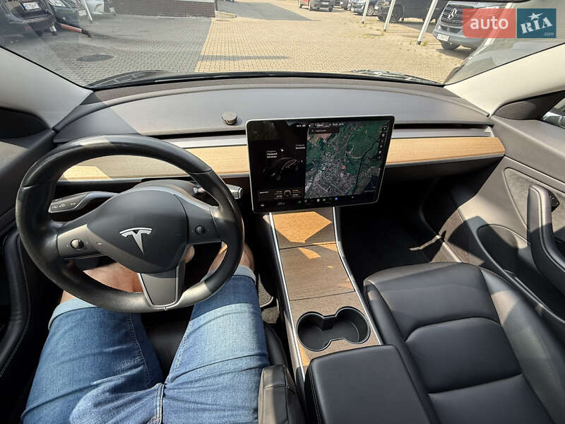 Седан Tesla Model 3 2019 в Шептицькому фото 32 Седан Tesla Model 3 2019 в Шептицькому