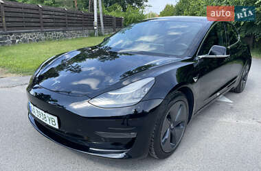 Седан Tesla Model 3 2019 в Києві