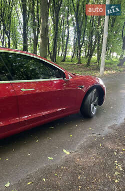 Седан Tesla Model 3 2018 в 
