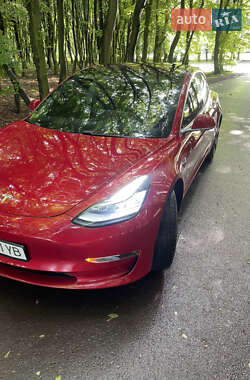 Седан Tesla Model 3 2018 в 
