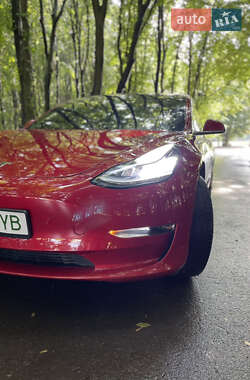 Седан Tesla Model 3 2018 в 