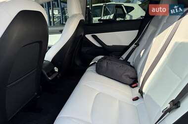 Седан Tesla Model 3 2018 в 