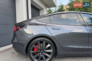 Седан Tesla Model 3 2019 в 