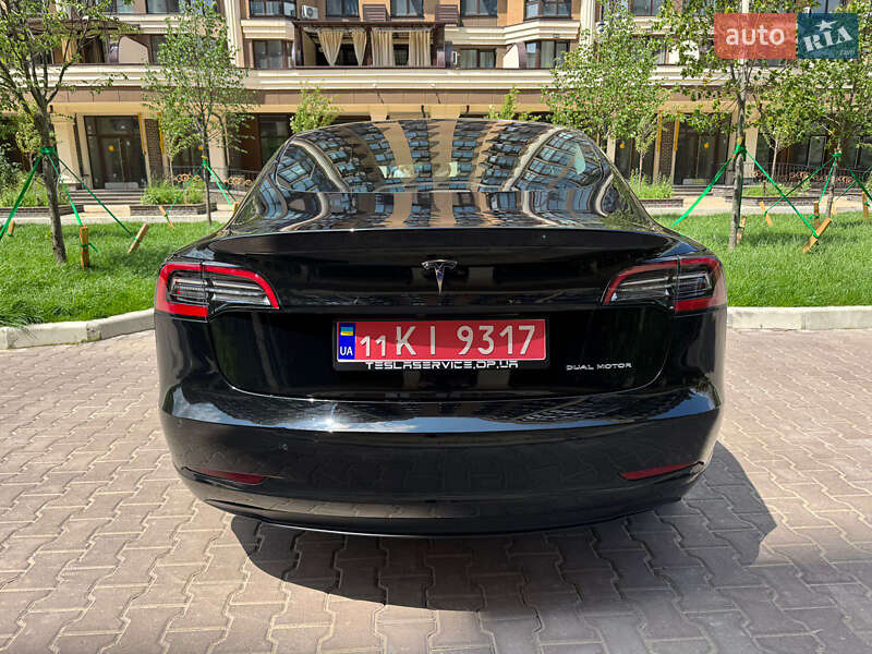 Седан Tesla Model 3 2021 в Софиевской Борщаговке