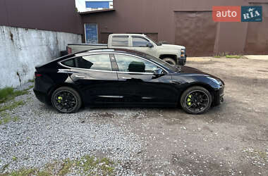 Седан Tesla Model 3 2018 в 