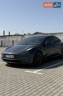 Седан Tesla Model 3 2023 в Тернополі