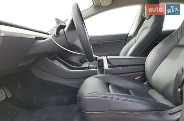 Седан Tesla Model 3 2020 в 