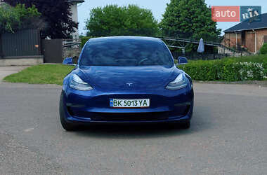 Седан Tesla Model 3 2019 в Владимире