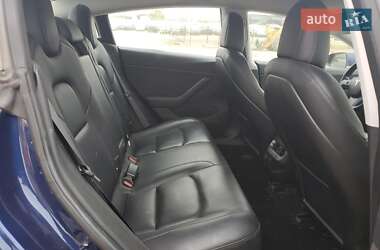 Седан Tesla Model 3 2018 в 