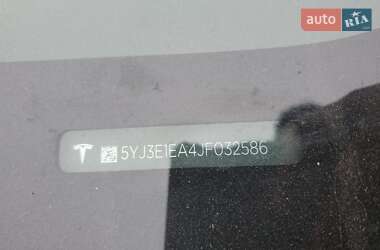 Седан Tesla Model 3 2018 в 