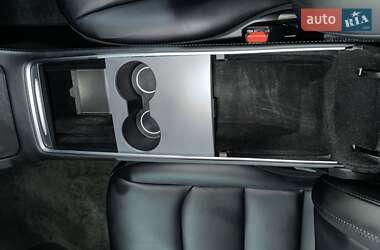 Седан Tesla Model 3 2023 в 