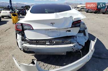 Седан Tesla Model 3 2018 в 