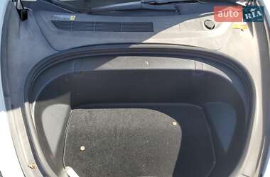 Седан Tesla Model 3 2018 в 