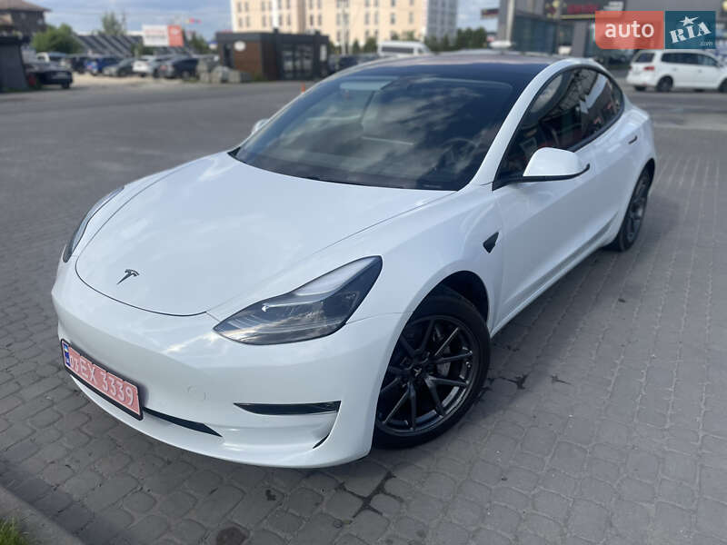 Седан Tesla Model 3 2018 в Львове фото Седан Tesla Model 3 2018 в Львове