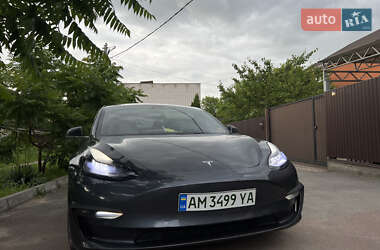 Седан Tesla Model 3 2018 в 