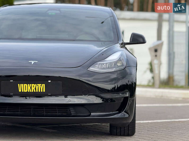Седан Tesla Model 3 2022 в Киеве фото 6 Седан Tesla Model 3 2022 в Киеве