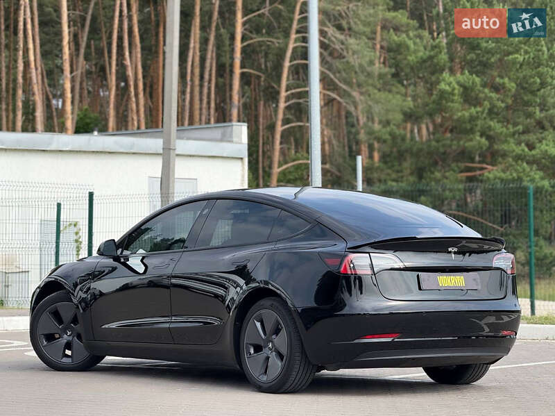 Седан Tesla Model 3 2022 в Киеве фото 16 Седан Tesla Model 3 2022 в Киеве