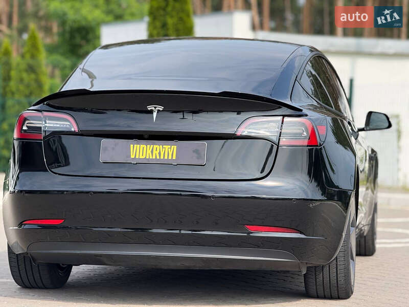 Седан Tesla Model 3 2022 в Киеве фото 21 Седан Tesla Model 3 2022 в Киеве