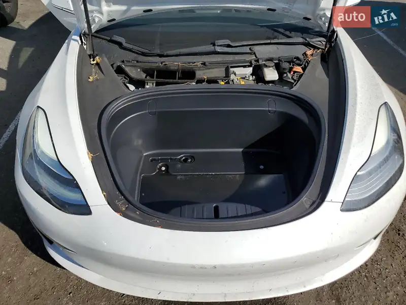 Седан Tesla Model 3 2018 в 