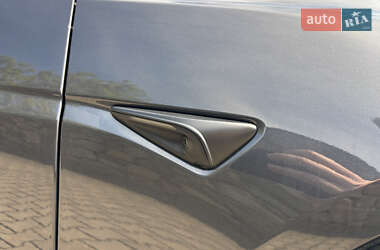 Седан Tesla Model 3 2024 в 