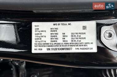 Седан Tesla Model 3 2021 в 