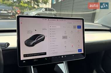 Седан Tesla Model 3 2018 в 