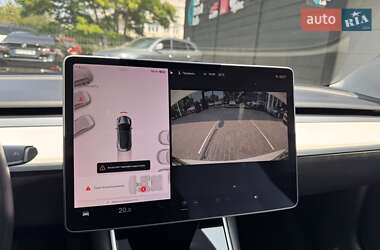 Седан Tesla Model 3 2018 в 