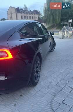 Седан Tesla Model 3 2018 в 