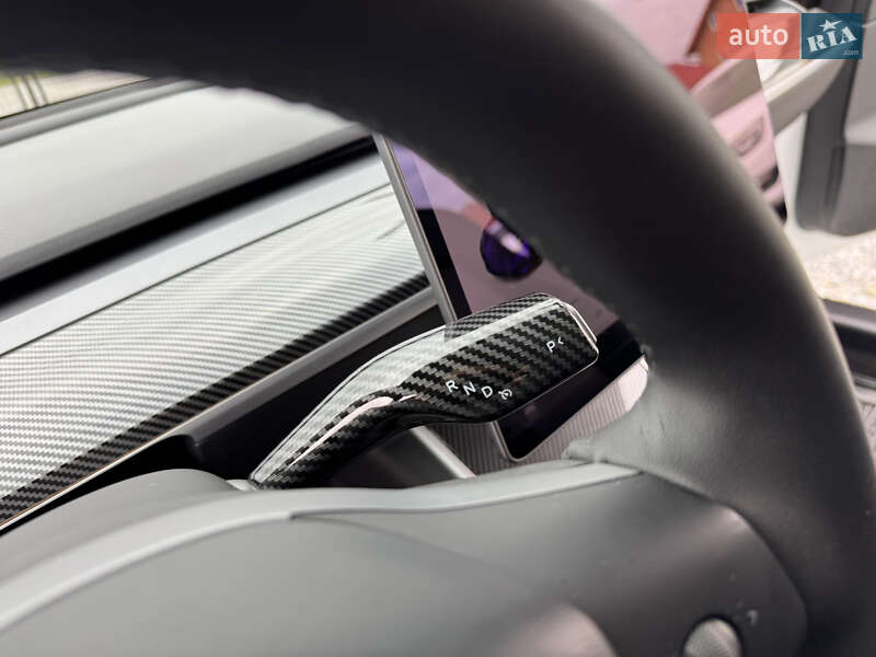 Седан Tesla Model 3 2020 в Дрогобыче