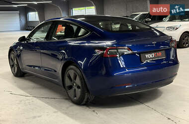 Седан Tesla Model 3 2021 в 