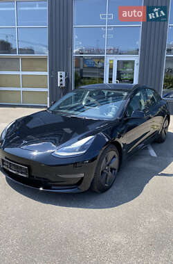 Седан Tesla Model 3 2021 в Києві