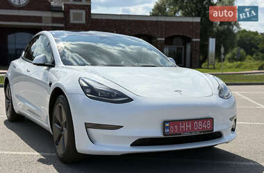 Седан Tesla Model 3 2023 в 