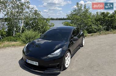 Седан Tesla Model 3 2019 в 