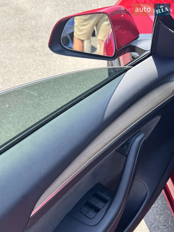 Седан Tesla Model 3 2023 в Киеве