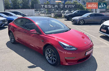 Седан Tesla Model 3 2023 в Києві