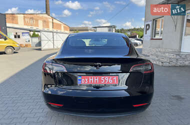 Седан Tesla Model 3 2018 в 