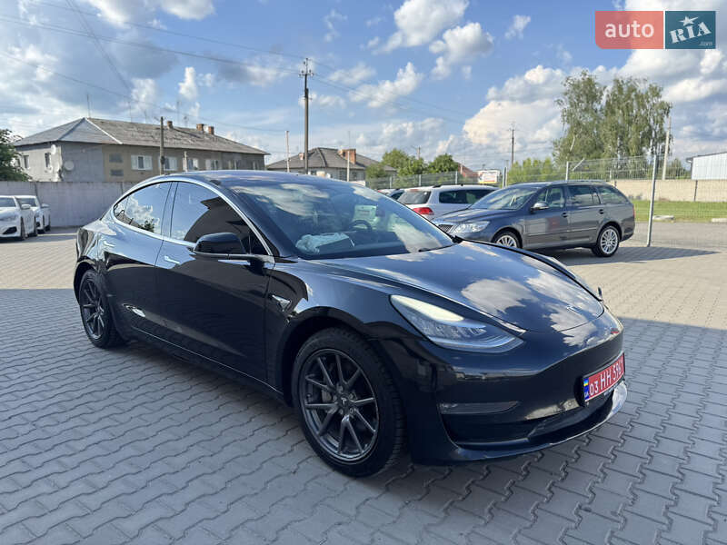Седан Tesla Model 3 2018 в Луцке фото Седан Tesla Model 3 2018 в Луцке