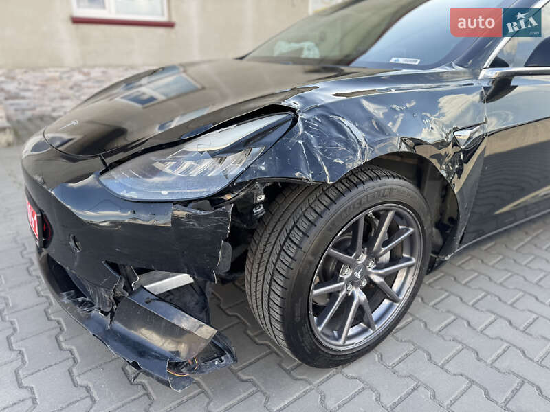 Седан Tesla Model 3 2018 в Луцке фото 11 Седан Tesla Model 3 2018 в Луцке