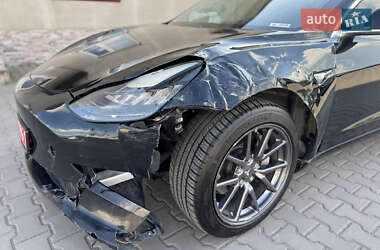 Седан Tesla Model 3 2018 в 