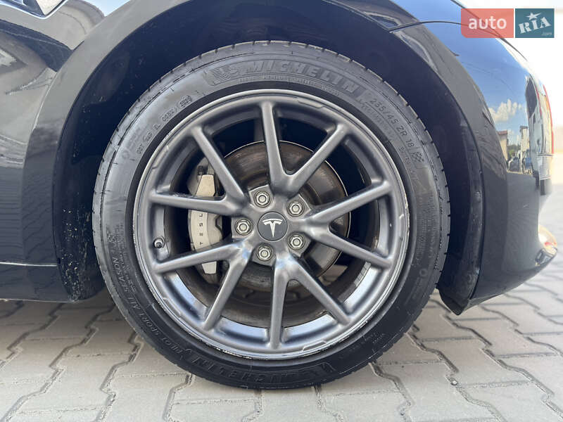 Седан Tesla Model 3 2018 в Луцке фото 14 Седан Tesla Model 3 2018 в Луцке