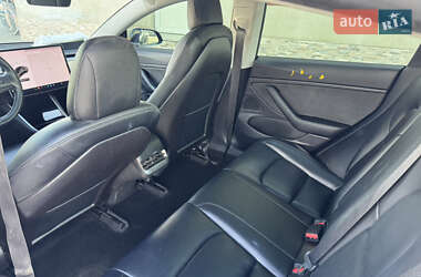 Седан Tesla Model 3 2018 в 