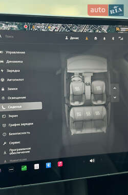 Седан Tesla Model 3 2022 в 