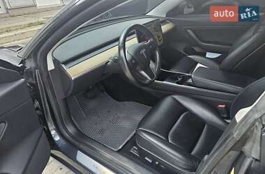 Седан Tesla Model 3 2019 в 